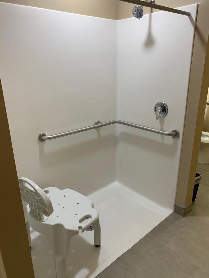 Super 8 By Wyndham Joliet Hotel Bagian luar foto